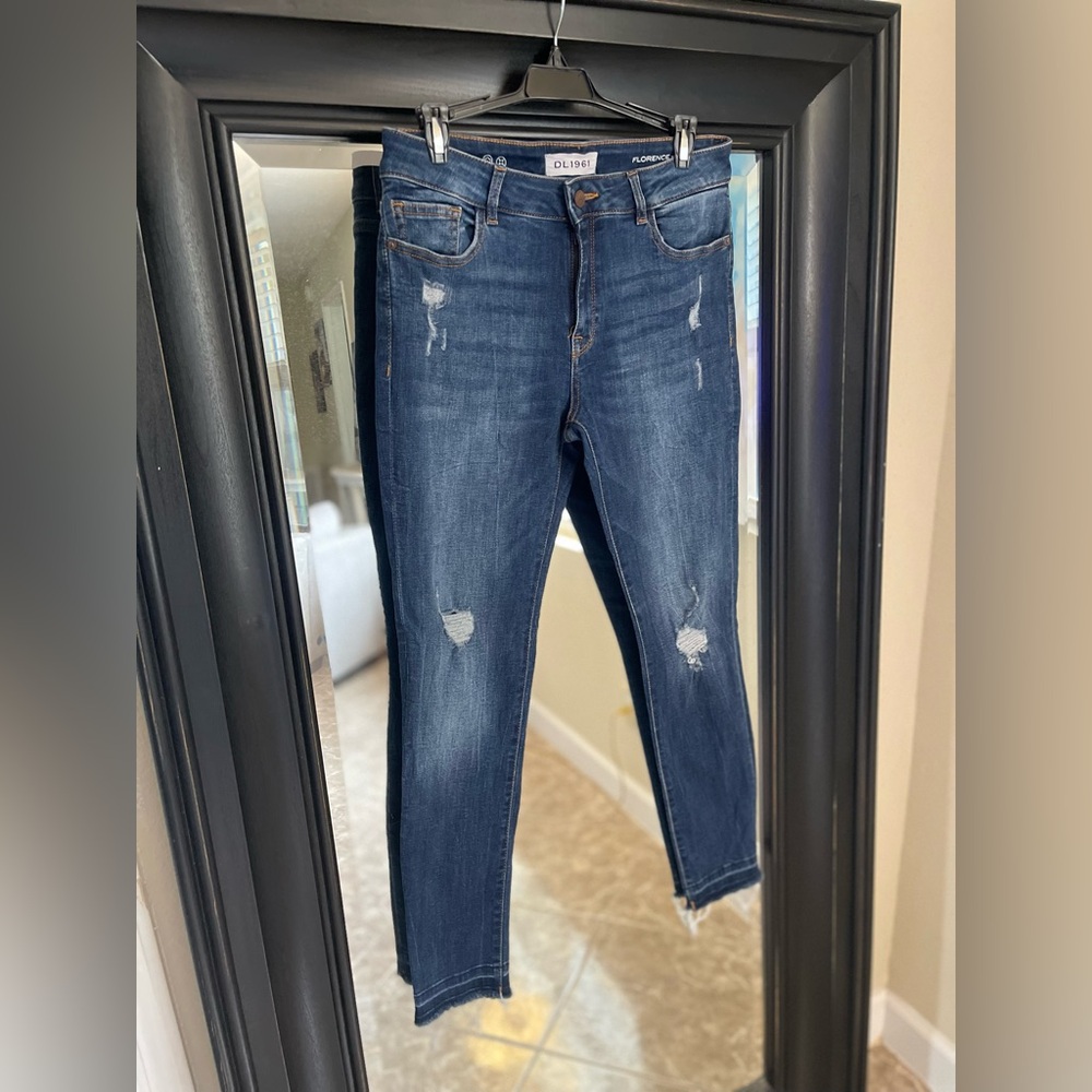 DL1961 Florence Instasculpt Jeans in Strive Wash Size 30 - Picture 3 of 12